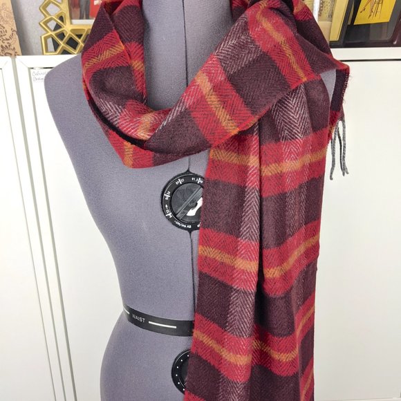 NEW Red Plaid Wool Scarf - Picture 5 of 7
